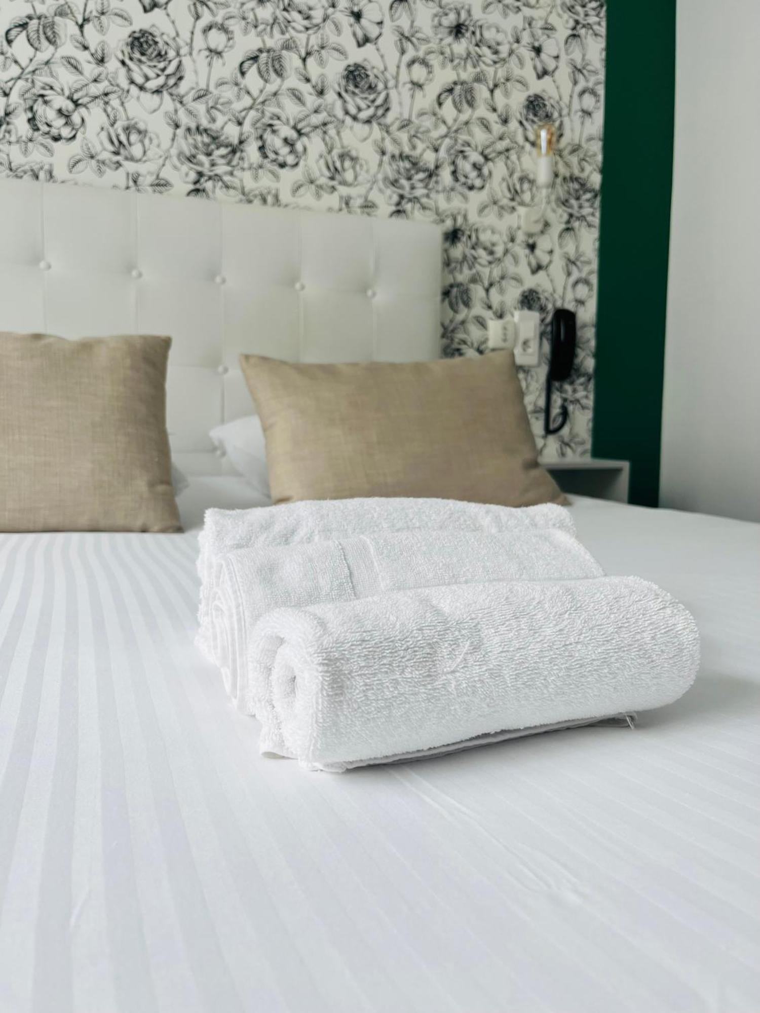 L'Hotel Bristol Caen Zewnętrze zdjęcie